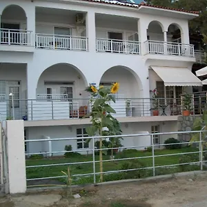 paschalia-apartments.hotelschalkidiki.net/
